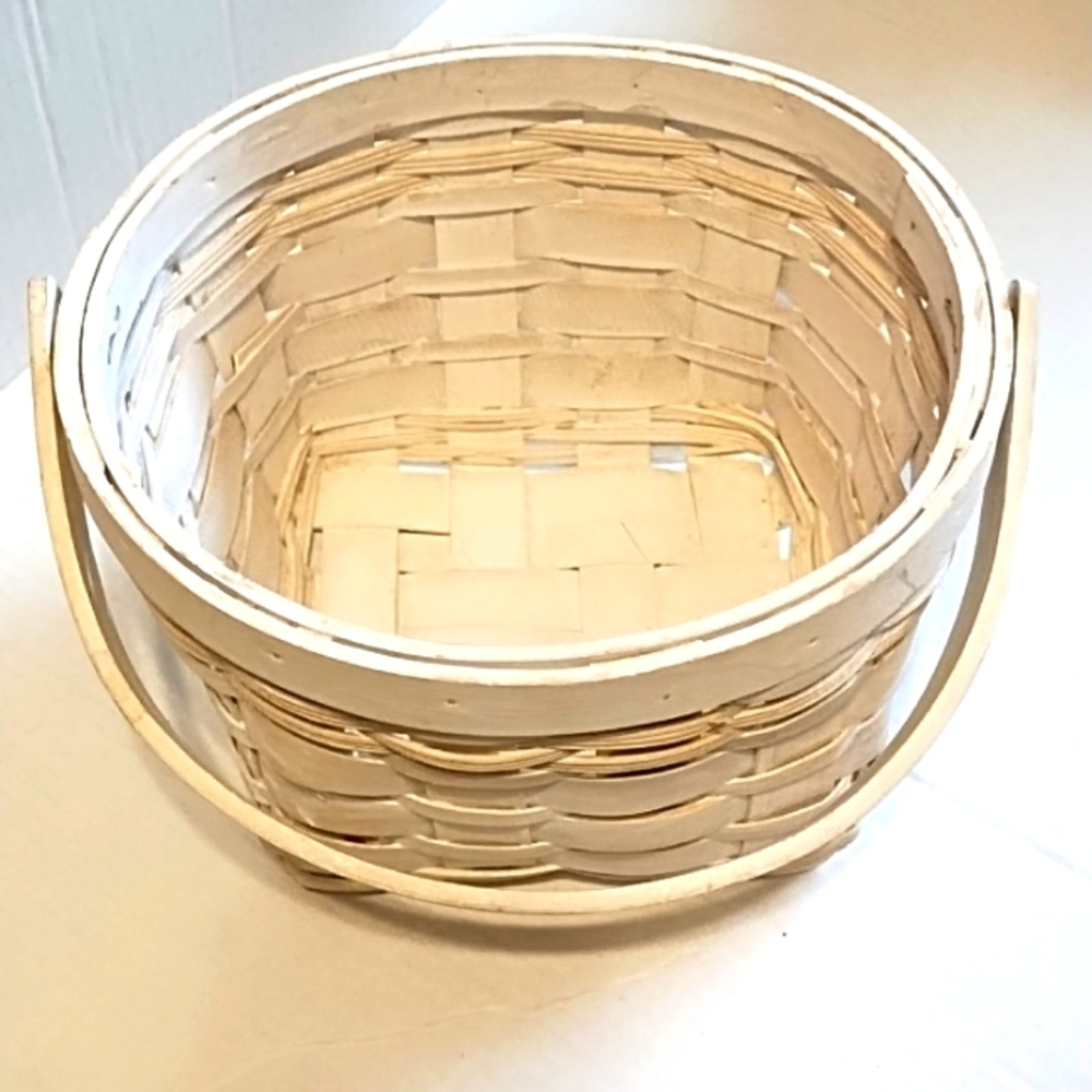 White Washed Basket with Handle